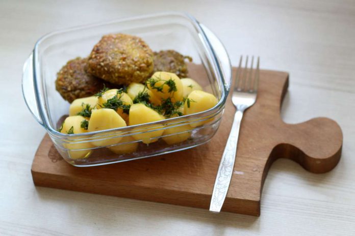 Kotlety z kaszy jaglanej