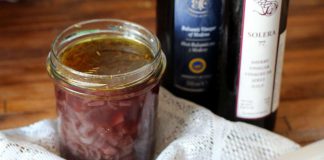 Zupa cebulowa z czerwonej fasoli