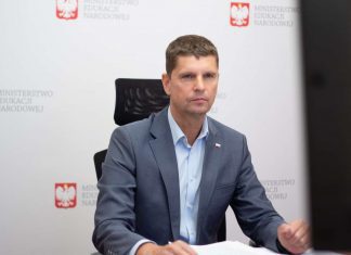 Wiceminister edukacji i nauki: Mamy przepisy, które umożliwiają kształcenie dzieci z Ukrainy
