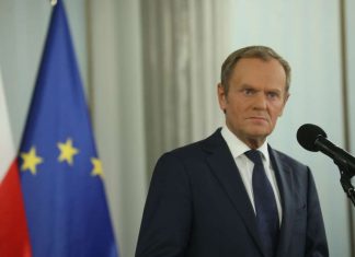 Donald Tusk o inflacji: PiS prowadzi Polskę do przepaści