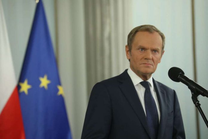 Donald Tusk o inflacji: PiS prowadzi Polskę do przepaści