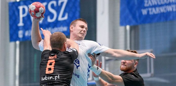 Trudne starcie przed własną publicznością