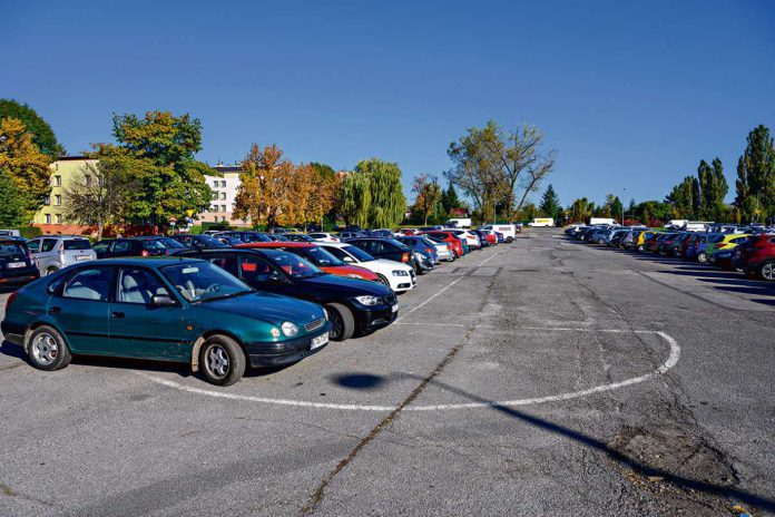 zespół nowoczesnych biurowców na dawnym placu targowym