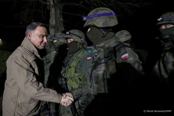 Prezydent spotkał się z funkcjonariuszami Straży Granicznej [WIDEO]