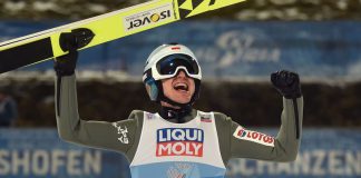 Piękne-otwarcie-PŚ-przez-Kamila-Stocha