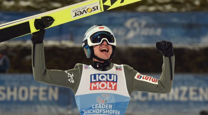 Piękne-otwarcie-PŚ-przez-Kamila-Stocha