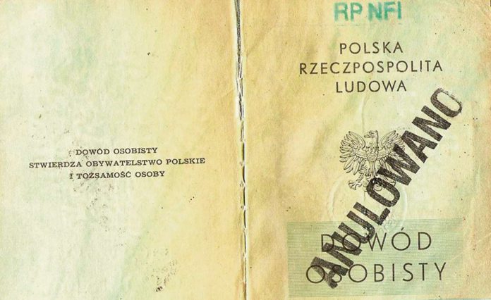 Ewolucja dowodów osobistych