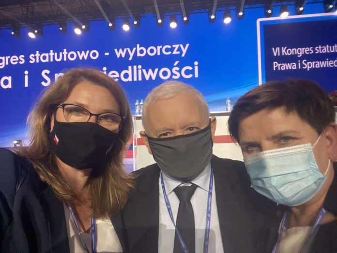 Europosłanka PiS do Przemysława Czarnka: Hej, ty głuchy jesteś?