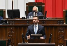 Wotum nieufności wobec ministra sportu Kamila Bortniczuka. Sejm zdecydował