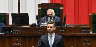 Wotum nieufności wobec ministra sportu Kamila Bortniczuka. Sejm zdecydował