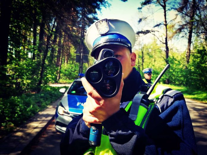 Kierował samochodem mając ponad 2 promile we krwi. Został zatrzymany