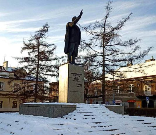 Wierzchosławice: Będą świętować z wicepremierem Pomnik Wincentego Witosa w Tarnowie, fot. Dawid Drwal