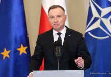 Prezydent o inflacji: "Zaciśnijcie zęby!". Donald Tusk odpowiada