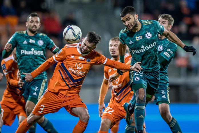 Bruk-Bet-Legia PKO BP Ekstraklasa. Bruk-Bet wciąż niepokonany w meczach z Legią na własnym stadionie