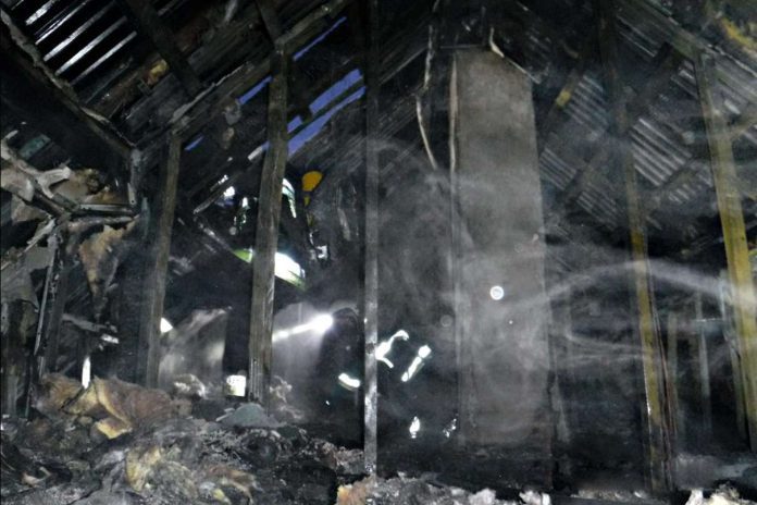 Łapanów - Pożar poddasza w budynku mieszkalnym