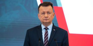 Antoni Macierewicz chce obowiązkowej służby wojskowej. Mariusz Błaszczak odpowiada