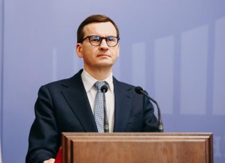 Premier z apelem do TVN: Nie wpisujcie się w rosyjski scenariusz pisany na Kremlu