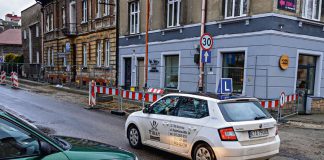 Rodzice będą uczyć dzieci jazdy samochodem