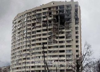 Ukraina. Potężny wybuch w Czernihowie, bloki mieszkalne ostrzelane [WIDEO]