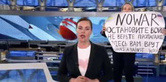 Niecodzienna sytuacja w rosyjskiej telewizji. „Nie dla wojny. Nie wierzcie propagandzie, okłamują was tutaj!”