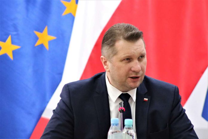 Przemysław Czarnek zapowiada: Przysposobienie obronne wróci do szkół