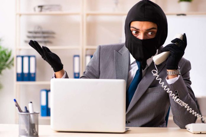 Telefoniczni oszuści