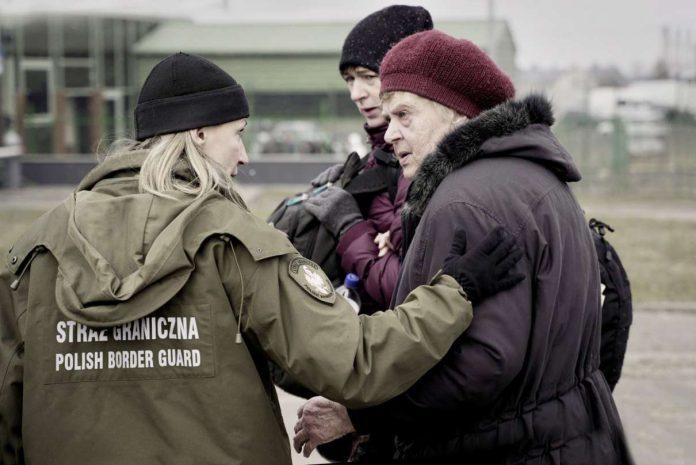 uchodźcy-Ukraina-Polska Tylu uchodźców z Ukrainy przyjęła Polska