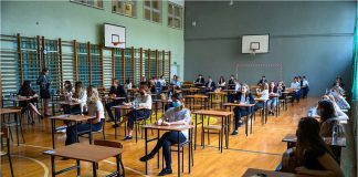 Matura 2022 coraz bliżej. Tylu absolwentów tarnowskich szkół przystąpi do egzaminu dojrzałości