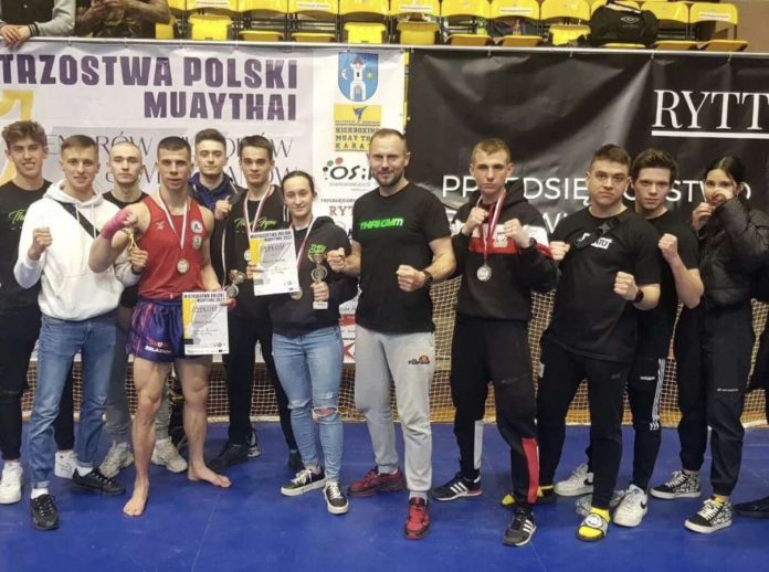 Mistrzostwa Polski w muaythai. Zawodnicy Thai Gym Tarnów z medalami!
