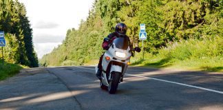 Pełni brawury motocykliści zostaną łatwo zidentyfikowani