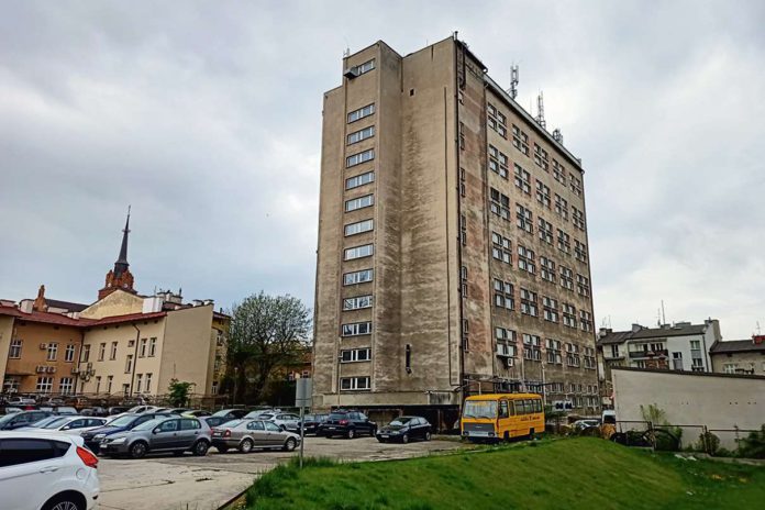 wieżowiec dawnej Telekomunikacji w Tarnowie