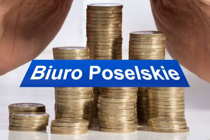 Biuro poselskie pieniądze