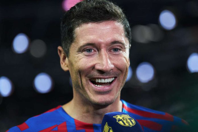 Piłka nożna. Lewandowski: Czuję się jak dziecko, które weszło do sklepu pełnego nowych zabawek