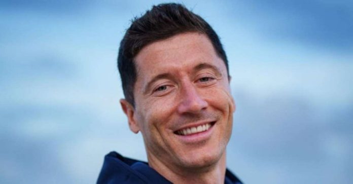 Lewandowski-Robert Lewandowski o memach na swój temat. "Parę widziałem i są one topowe"