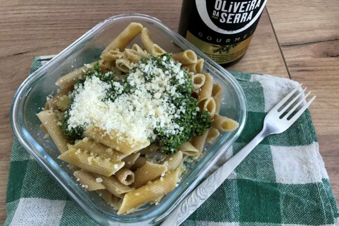 Makaron z pesto