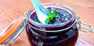 Frużelina z borówki amerykańskiej