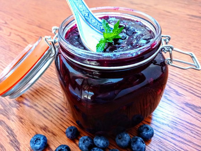 Frużelina z borówki amerykańskiej