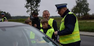 Jabłka i cytryny od dzieci dla kierowców