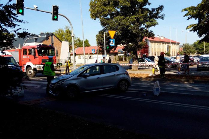Niebezpieczne zdarzenie na skrzyżowaniu ulic Sikorskiego i Mościckiego
