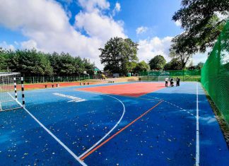 Nowe boisko w Bratucicach