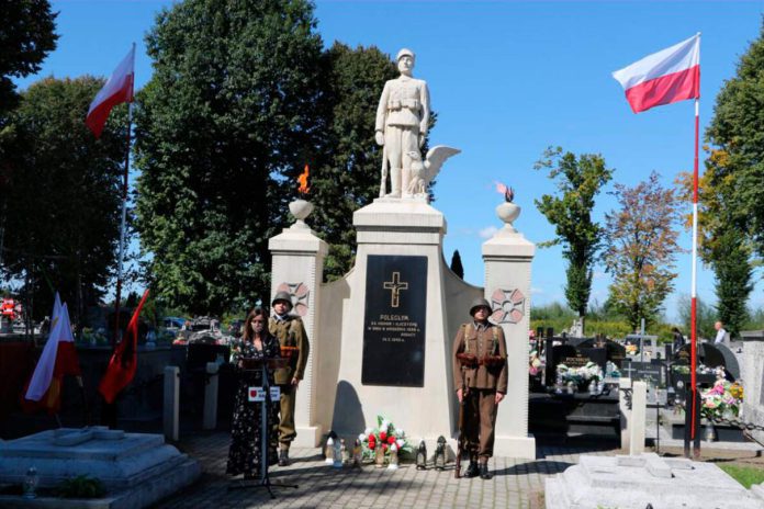 Obchody 83 rocznicy Bitwy Radłowskiej oraz Bitwy o most w Biskupicach Radłowskich