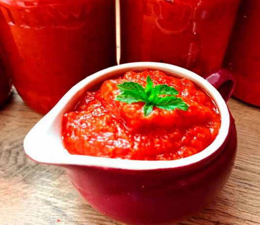 Sos do spaghetti z cukinii