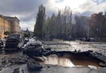 Rosyjskie wojska bombardują Kijów. Zełenski: Mamy do czynienia z terrorystami [WIDEO]