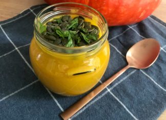 Krem z dyni z warzywami korzeniowymi