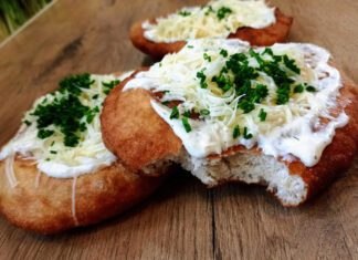 Langosze węgierski fast food