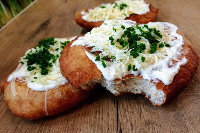 Langosze węgierski fast food Langosze węgierski fast food