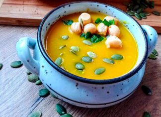 Zupa krem z dyni z cytryną i imbirem