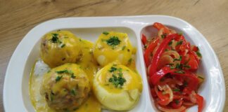 Pulpeciki w sosie dyniowo szczypiorkowym