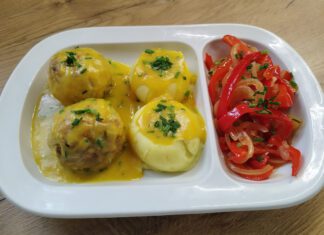 Pulpeciki w sosie dyniowo szczypiorkowym