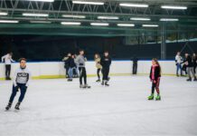 Tarnów: Sezon na łyżwy rozpoczęty Lodowisko na Wojska Polskiego rusza w Mikołajki